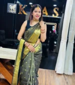 Kaanchipuram Vintage Saree - Image 3